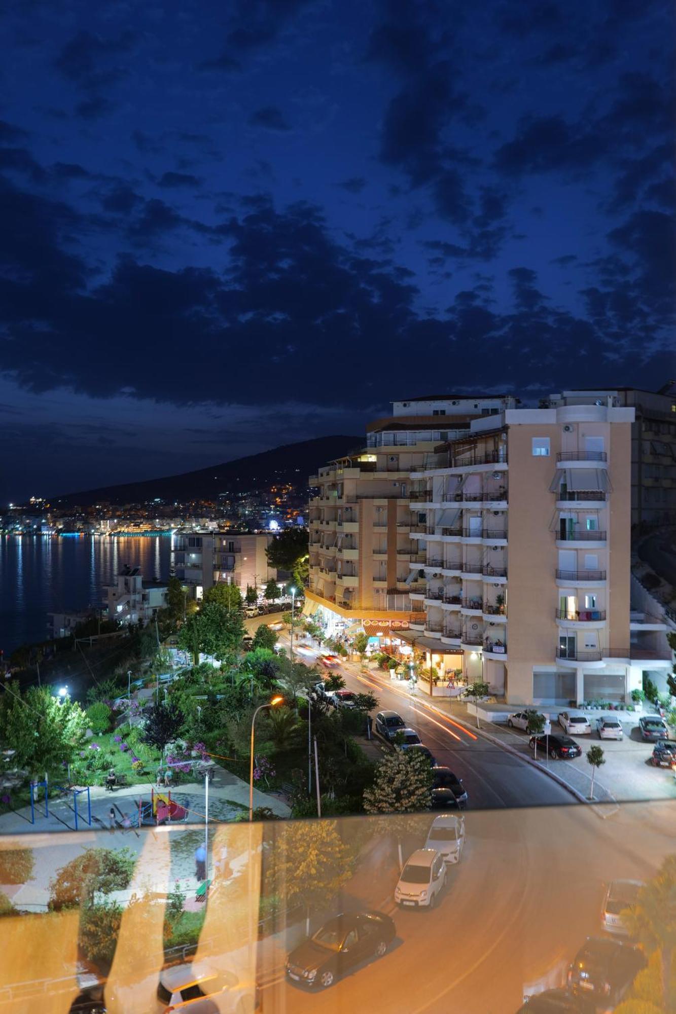 Hotel Oasis Saranda Dış mekan fotoğraf