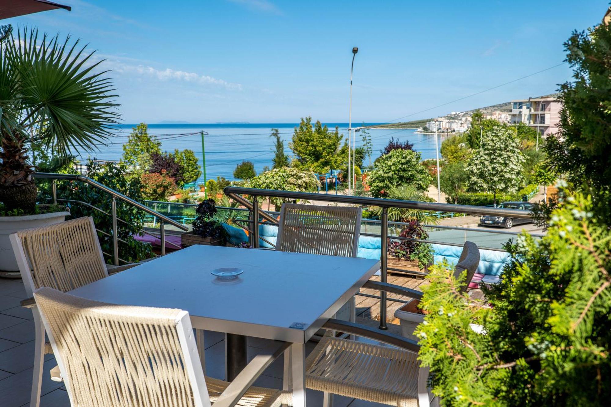 Hotel Oasis Saranda Dış mekan fotoğraf