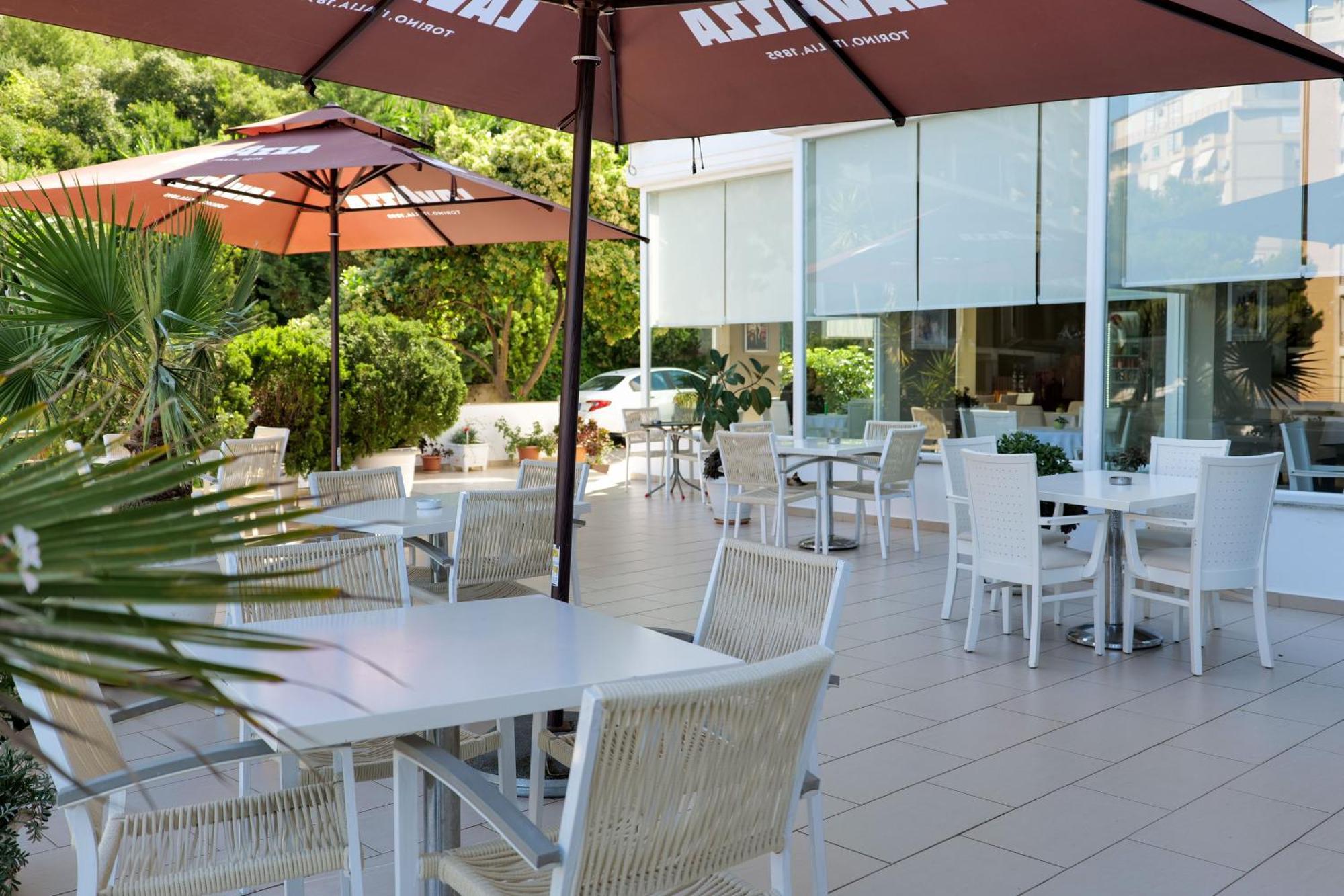 Hotel Oasis Saranda Dış mekan fotoğraf